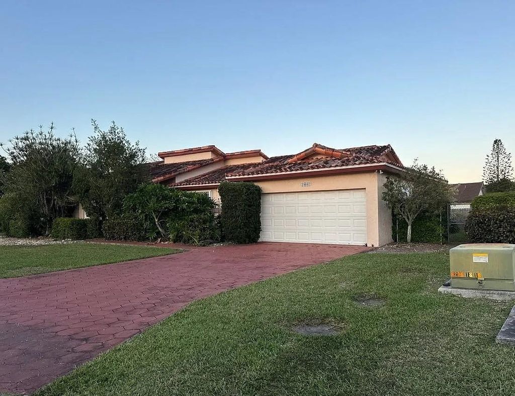 Photo of 18601 SW 128th Avenue, Miami, FL 33177 (MLS # 398332)