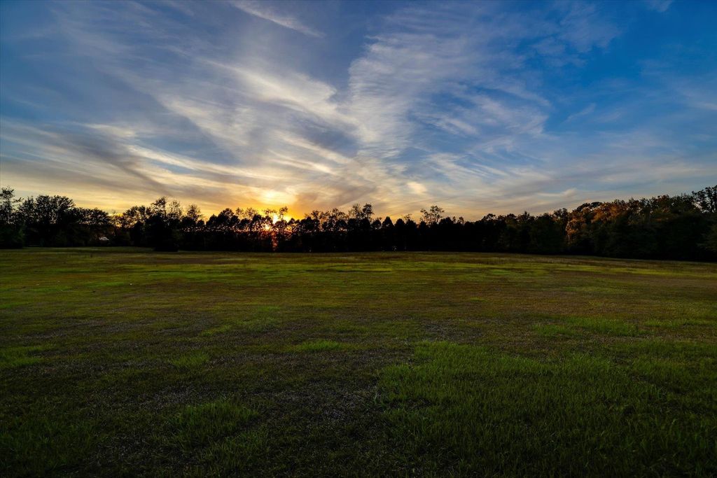 Photo of 237 Valley View Court, Monticello, FL 32344 (MLS # 392749)