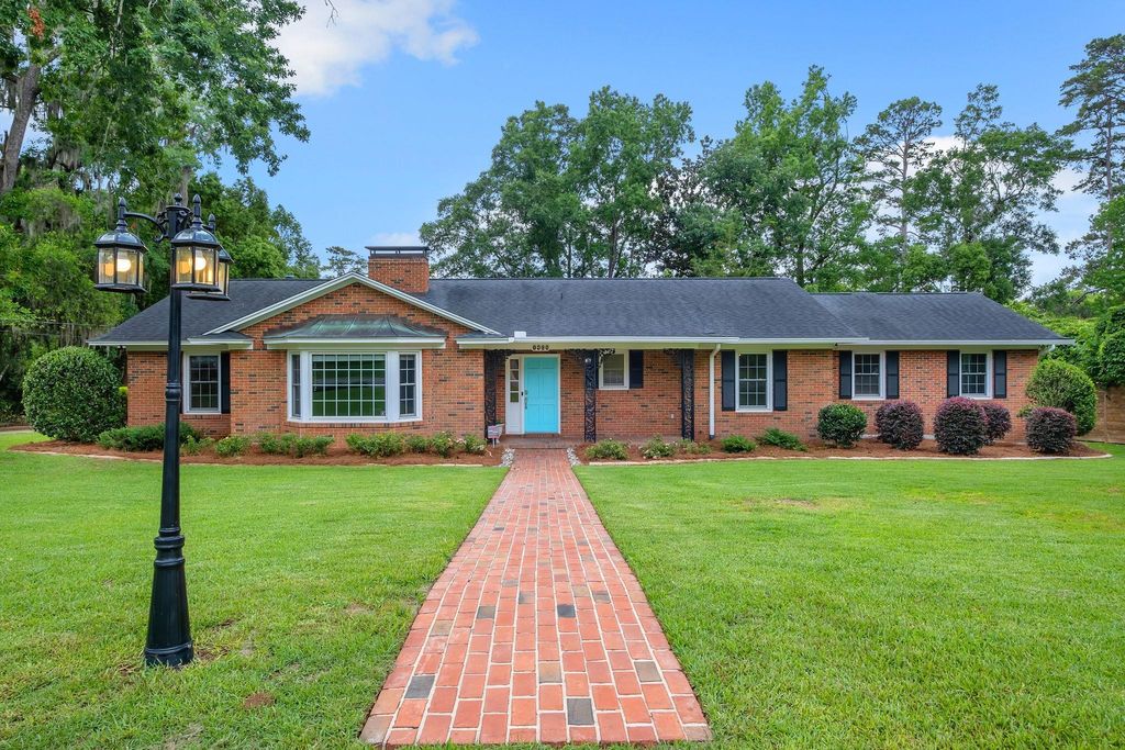 Photo of 1405 Shuffield Drive, Tallahassee, FL 32308 (MLS # 400553)