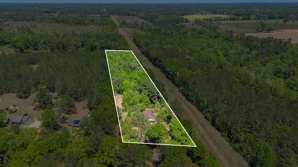Photo of 404 McNair Road, Havana, FL 32333 (MLS # 398600)