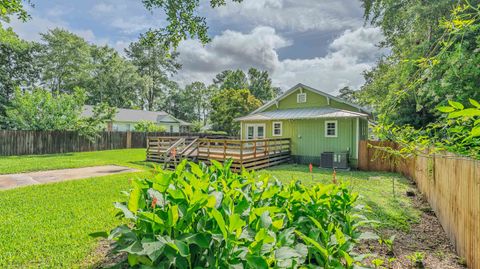 Tiny photo for 204 NE 3RD Street, Havana, FL 32333 (MLS # 401536)