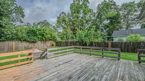 Tiny photo for 204 NE 3RD Street, Havana, FL 32333 (MLS # 401536)