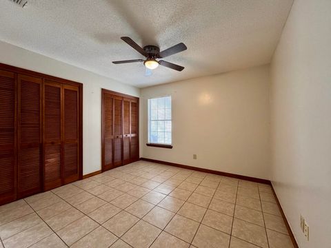 Tiny photo for 1837 Meriadoc Road, Tallahassee, FL 32303 (MLS # 392992)