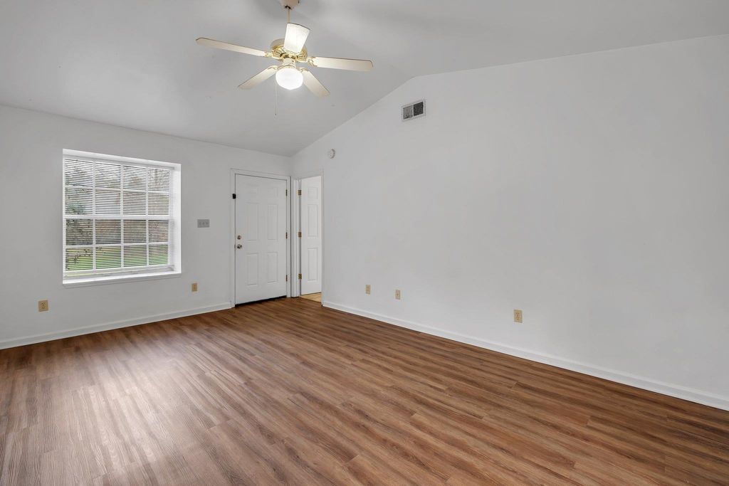 Photo of 4027 Catawba Street #B, Tallahassee, FL 32303 (MLS # 393563)
