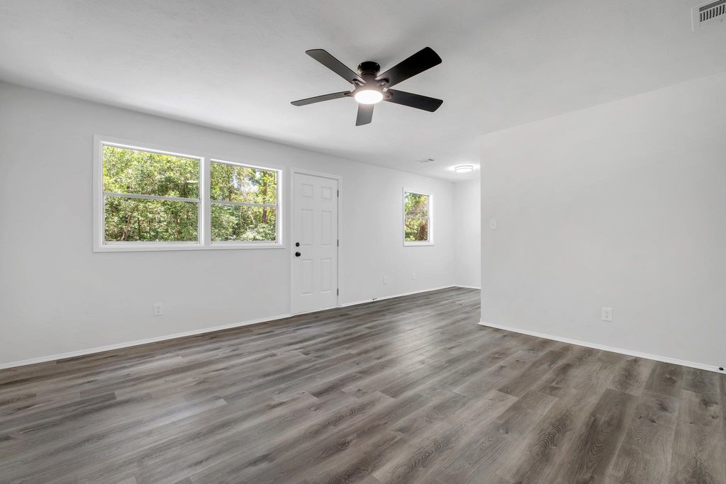 Photo of 315 Meadowbrook Lane, Tallahassee, FL 32304 (MLS # 391833)