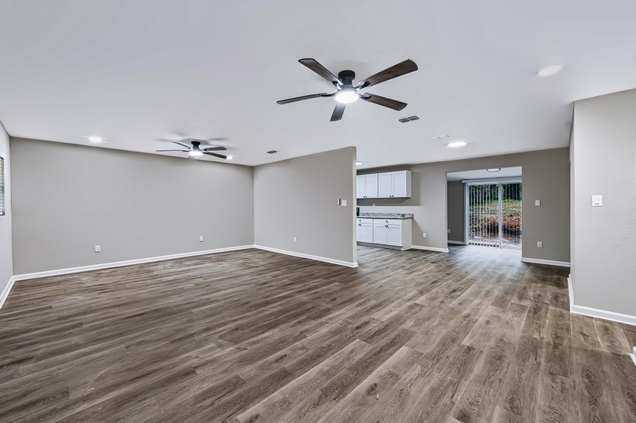 2128 Oxford Road