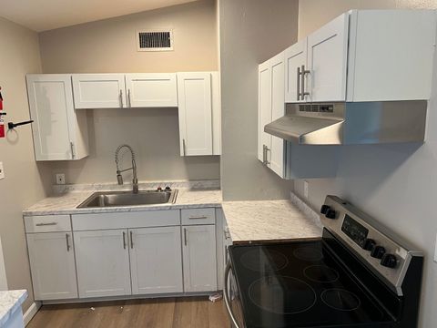 Tiny photo for 2032 Warwick Street, Tallahassee, FL 32310 (MLS # 392460)