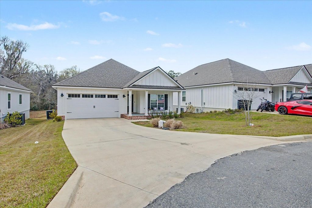 Photo of 2014 Hansell Hill Drive, Tallahassee, FL 32308 (MLS # 396899)