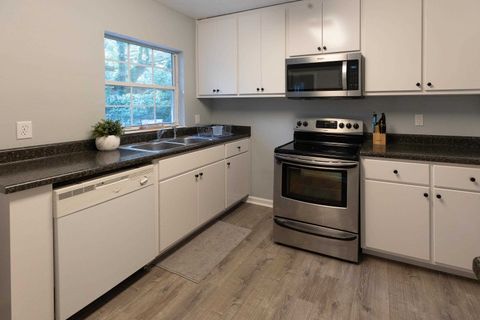 Tiny photo for 215 EDWARDS Street, Tallahassee, FL 32304 (MLS # 394239)