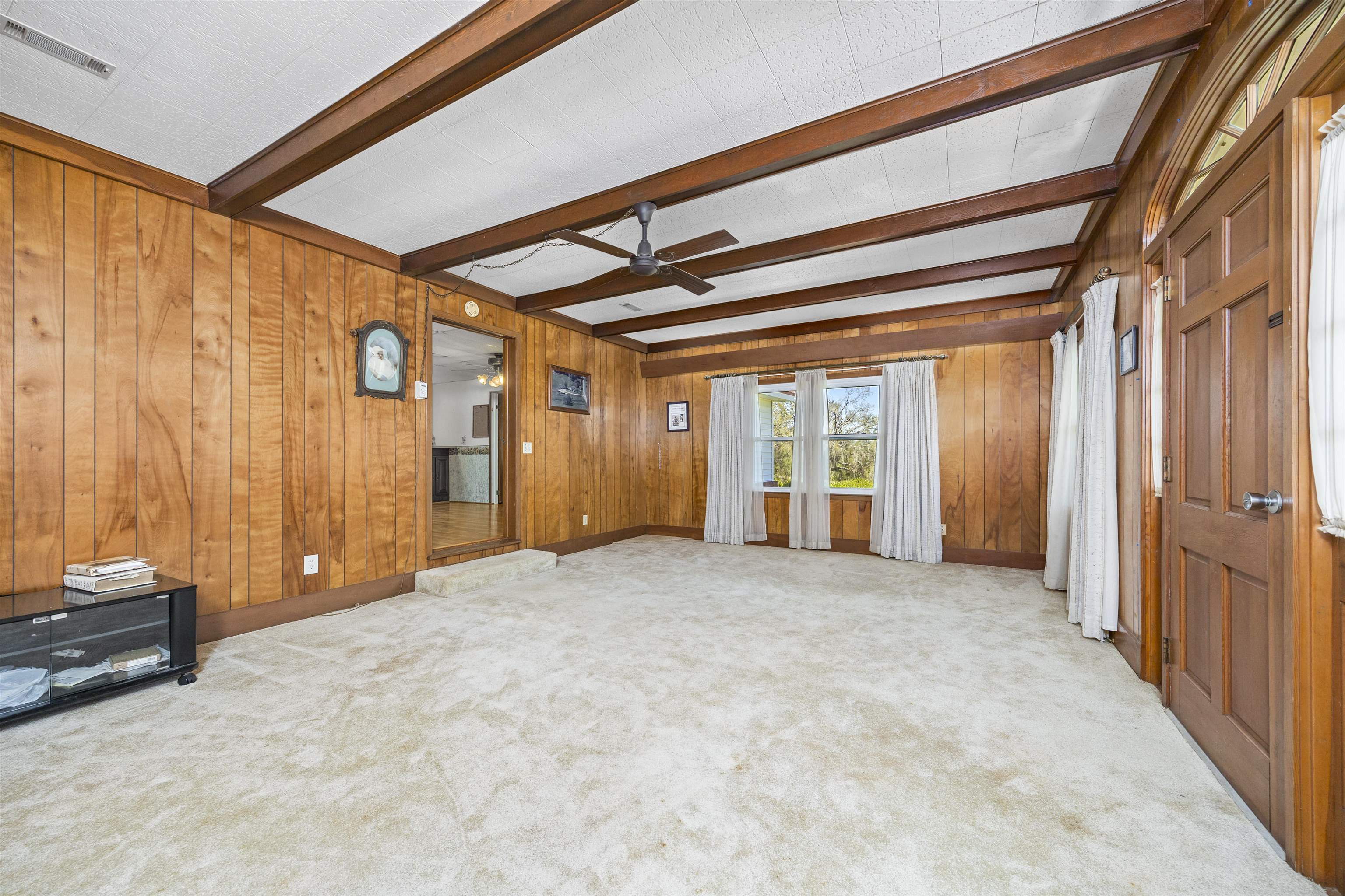 511 SW Sundown Creek Road
