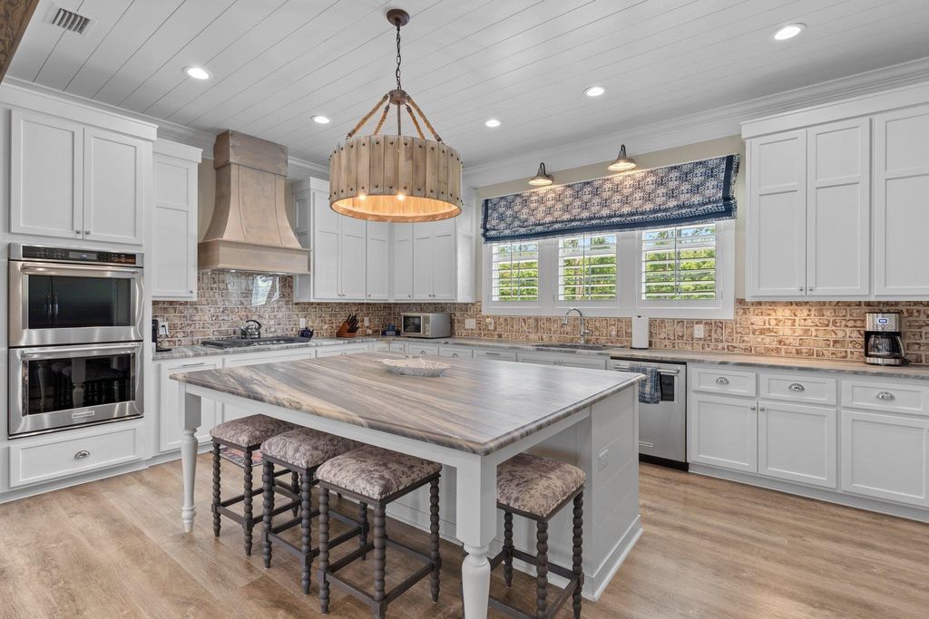 Photo of 2845 NE Cherry Lake Circle, Pinetta, FL 32350 (MLS # 396119)