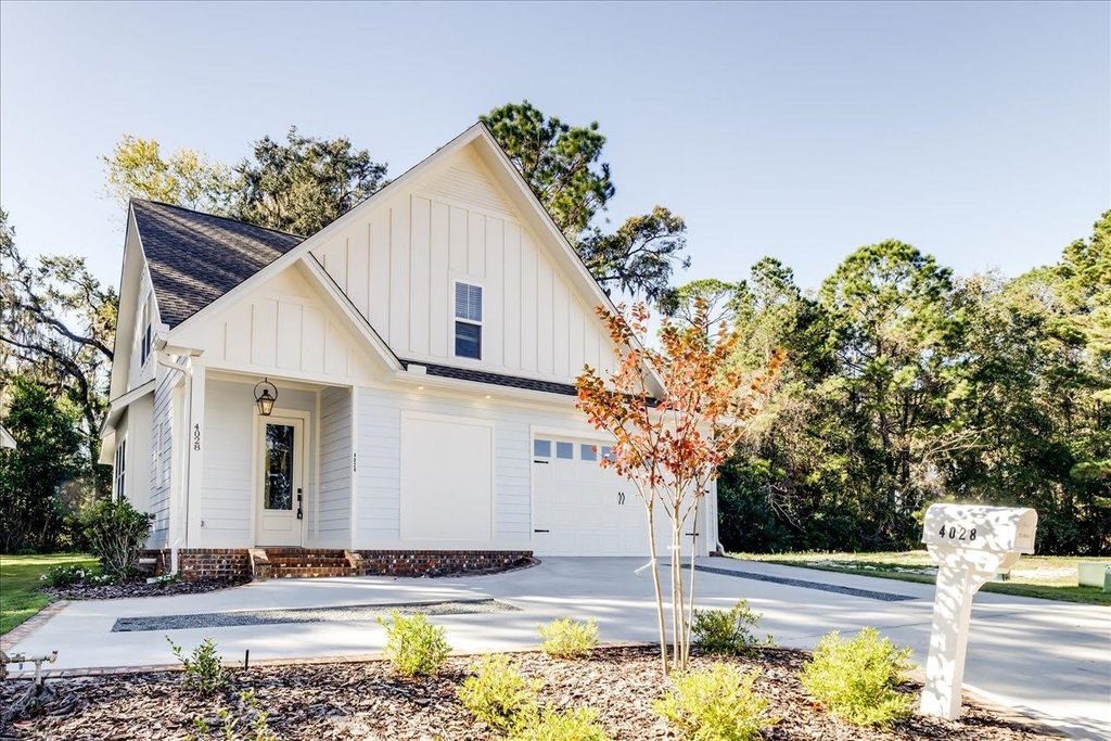 Photo of 4028 POETS Trail, Tallahassee, FL 32311 (MLS # 396062)