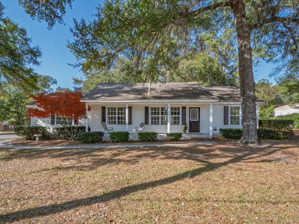 Photo of 5 Birch Court, Crawfordville, FL 32327 (MLS # 394418)