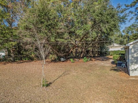 Tiny photo for 5 Birch Court, Crawfordville, FL 32327 (MLS # 394418)