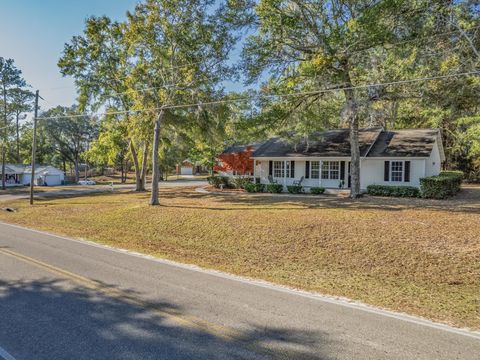 Tiny photo for 5 Birch Court, Crawfordville, FL 32327 (MLS # 394418)