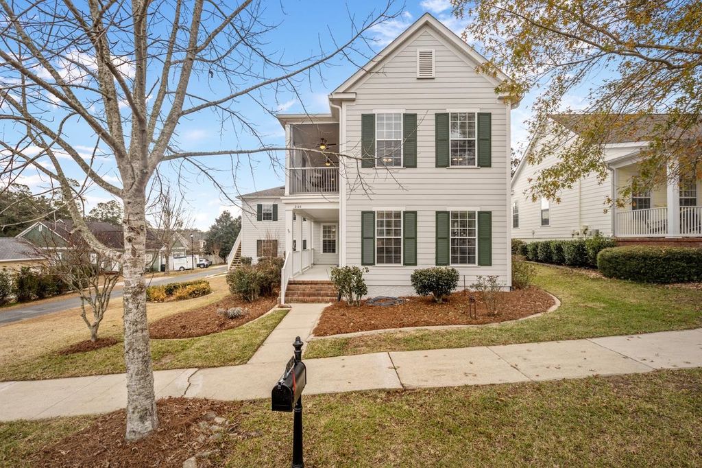 Photo of 2123 Fernleigh Drive, Tallahassee, FL 32311 (MLS # 395371)