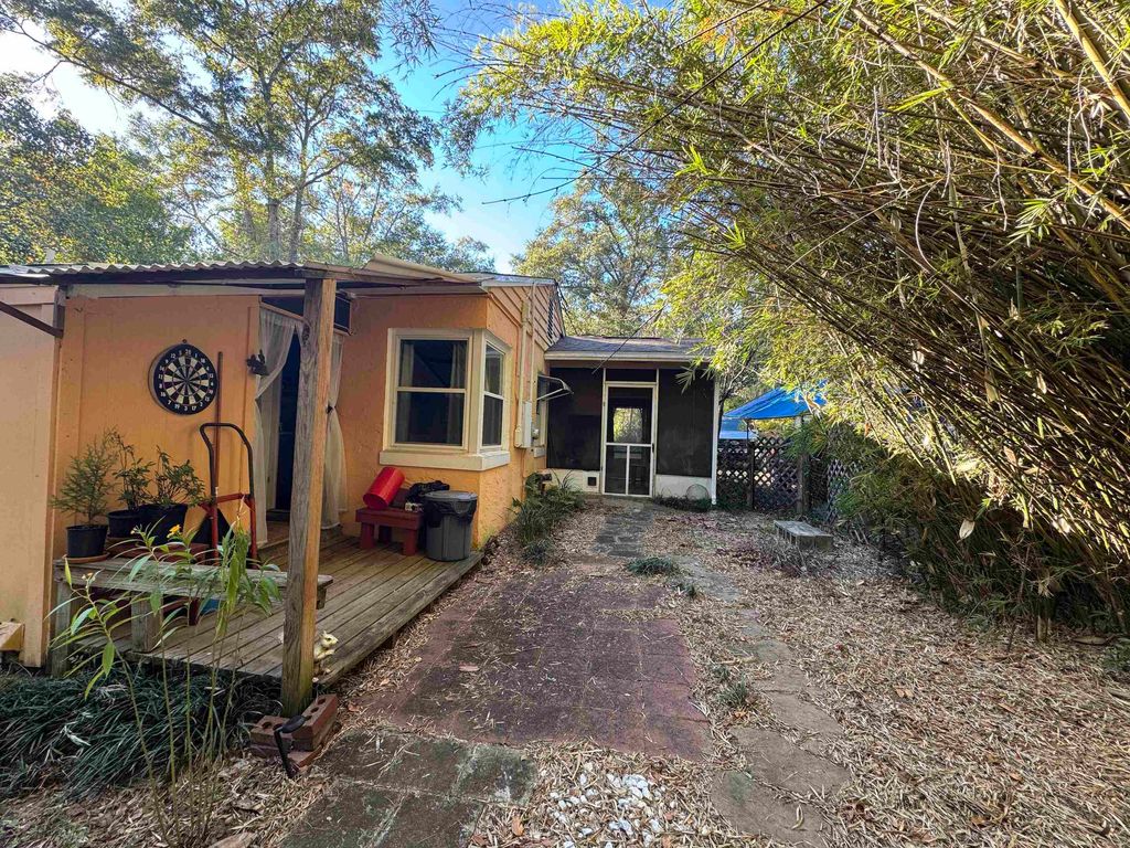 Photo of 1623 Marcia Avenue, Tallahassee, FL 32310 (MLS # 393452)