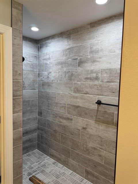 Tiny photo for 12180 Gamble Road, Monticello, FL 32344 (MLS # 401502)