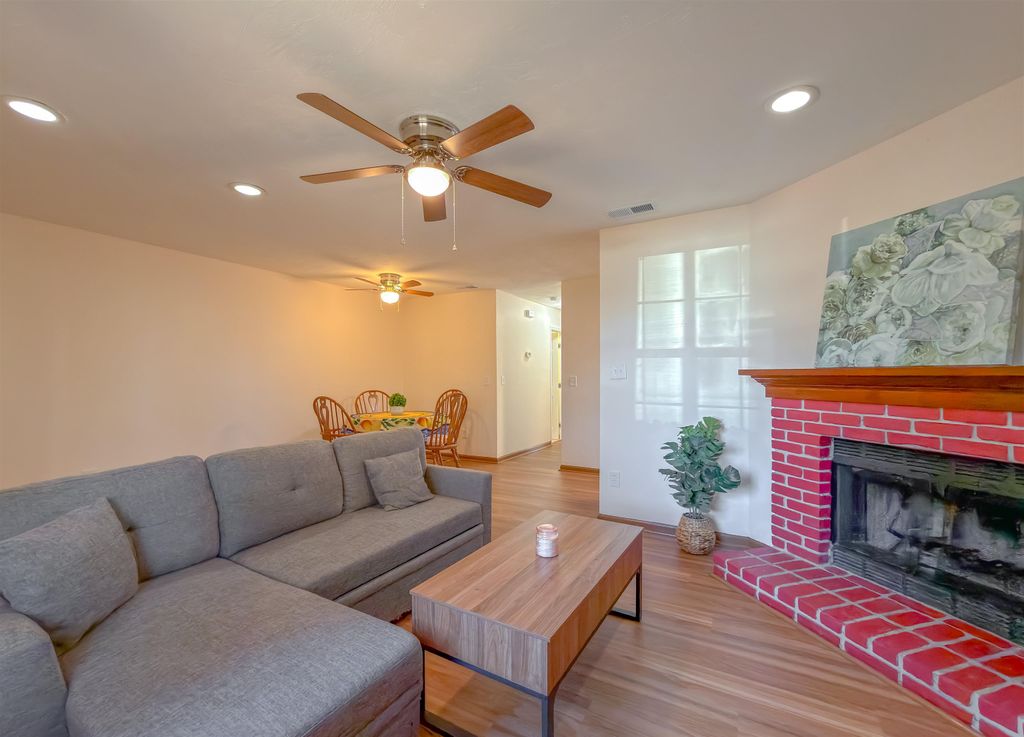 Photo of 1334 Kings Dr Dr, Tallahassee, FL 32301 (MLS # 396203)