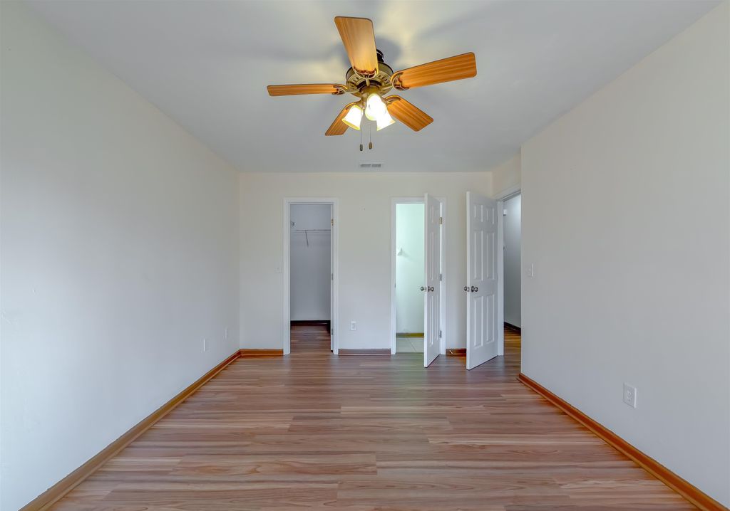 Photo of 1334 Kings Dr Dr, Tallahassee, FL 32301 (MLS # 396203)