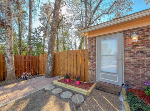 Tiny photo for 1334 Kings Dr Dr, Tallahassee, FL 32301 (MLS # 396203)