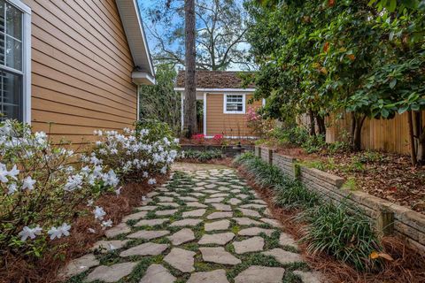 Tiny photo for 2031 WINDSOR OAKS Court, Tallahassee, FL 32308 (MLS # 396917)