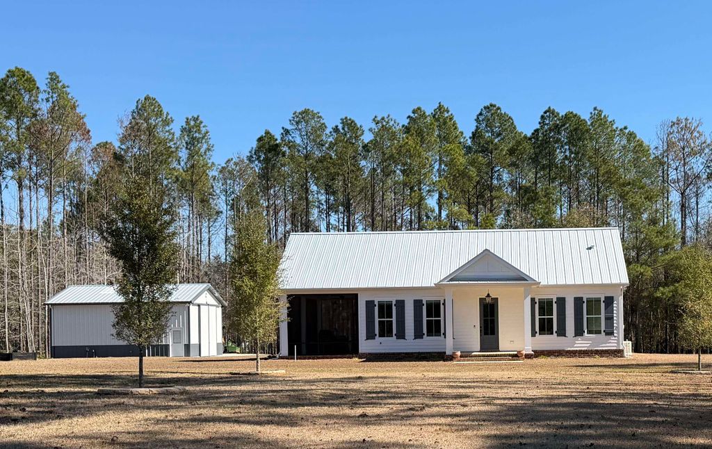 Photo of 4216 W Washington Highway, Monticello, FL 32344 (MLS # 396030)