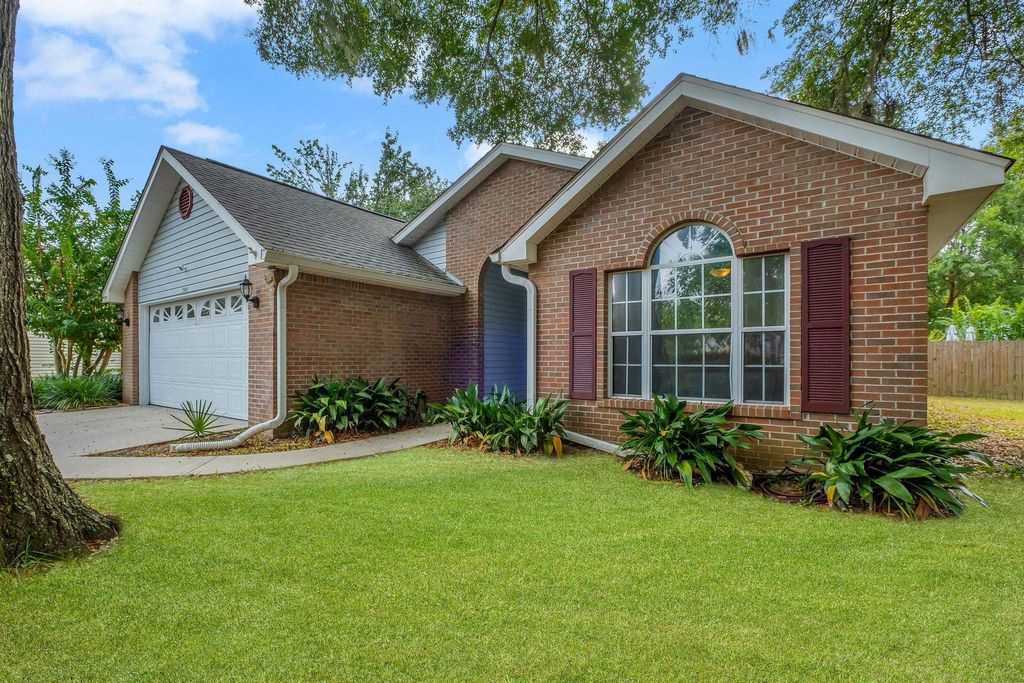 Photo of 2903 Saddle Brook Court, Tallahassee, FL 32303 (MLS # 391835)