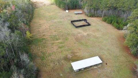 26070 Blue Star Highway Quincy FL 32351