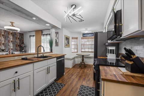 Tiny photo for 3844 Magellan Court, Tallahassee, FL 32303 (MLS # 391452)