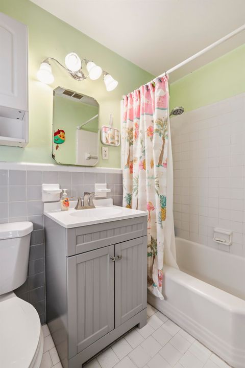 Tiny photo for 2005 Lee Avenue, Tallahassee, FL 32308 (MLS # 396129)