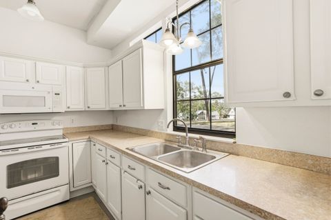 Tiny photo for 2005 Lee Avenue, Tallahassee, FL 32308 (MLS # 396129)