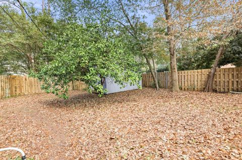 Tiny photo for 2005 Lee Avenue, Tallahassee, FL 32308 (MLS # 396129)