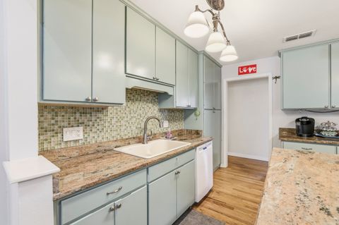 Tiny photo for 2005 Lee Avenue, Tallahassee, FL 32308 (MLS # 396129)