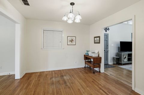 Tiny photo for 2005 Lee Avenue, Tallahassee, FL 32308 (MLS # 396129)