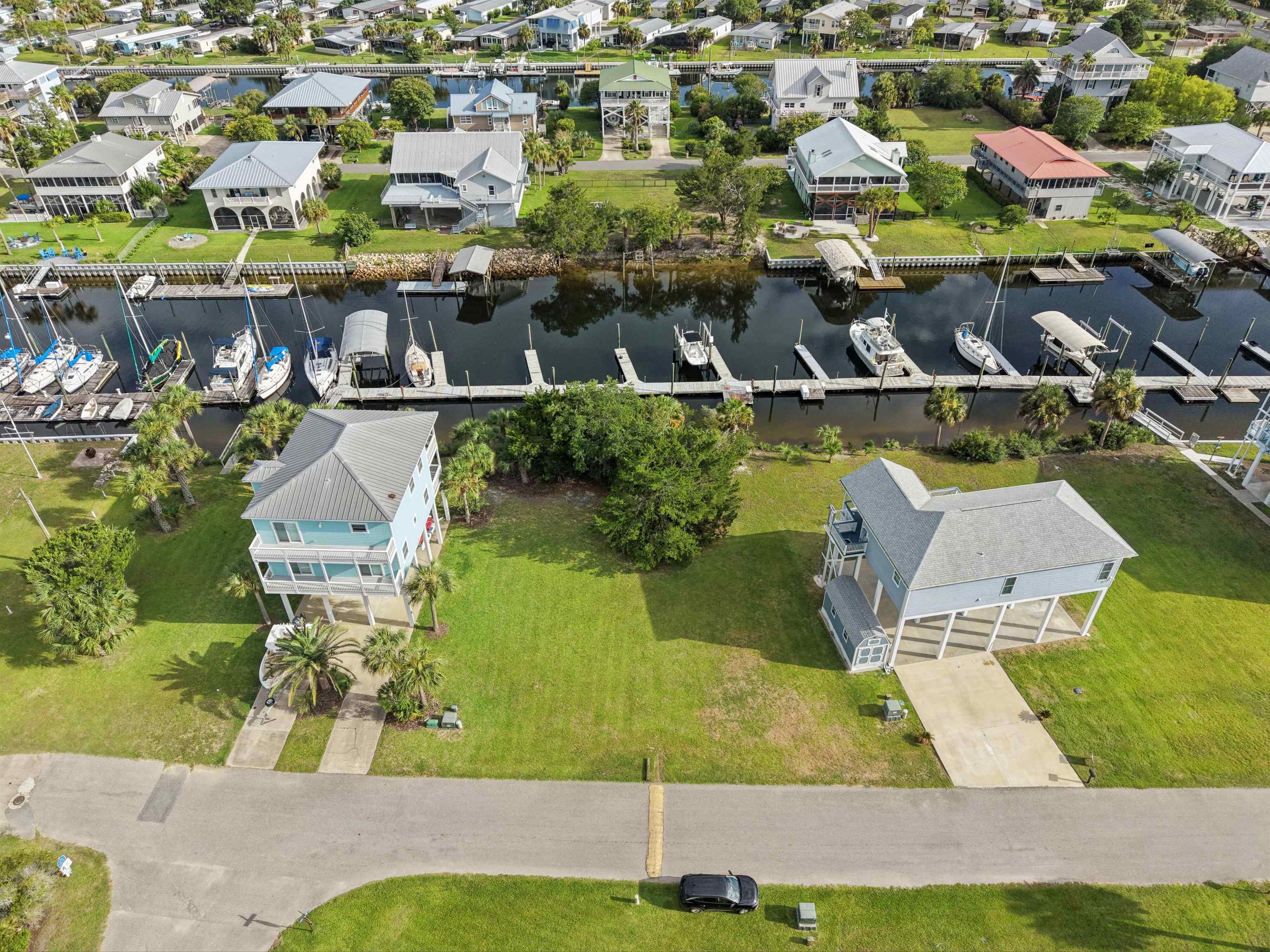 Photo 1 of 11 — 0 Harbour Point Drive, Crawfordville, FL 32327