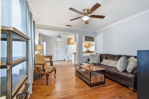 Tiny photo for 302 Fairfield Avenue, Tallahassee, FL 32305 (MLS # 402914)