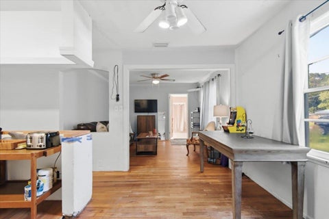 Tiny photo for 302 Fairfield Avenue, Tallahassee, FL 32305 (MLS # 402914)