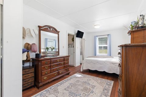 Tiny photo for 24140 Lanier Street, Tallahassee, FL 32310 (MLS # 394703)