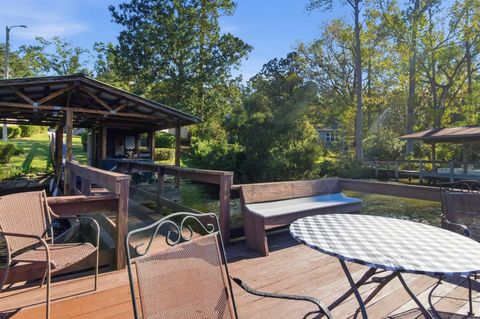 Tiny photo for 24140 Lanier Street, Tallahassee, FL 32310 (MLS # 394703)