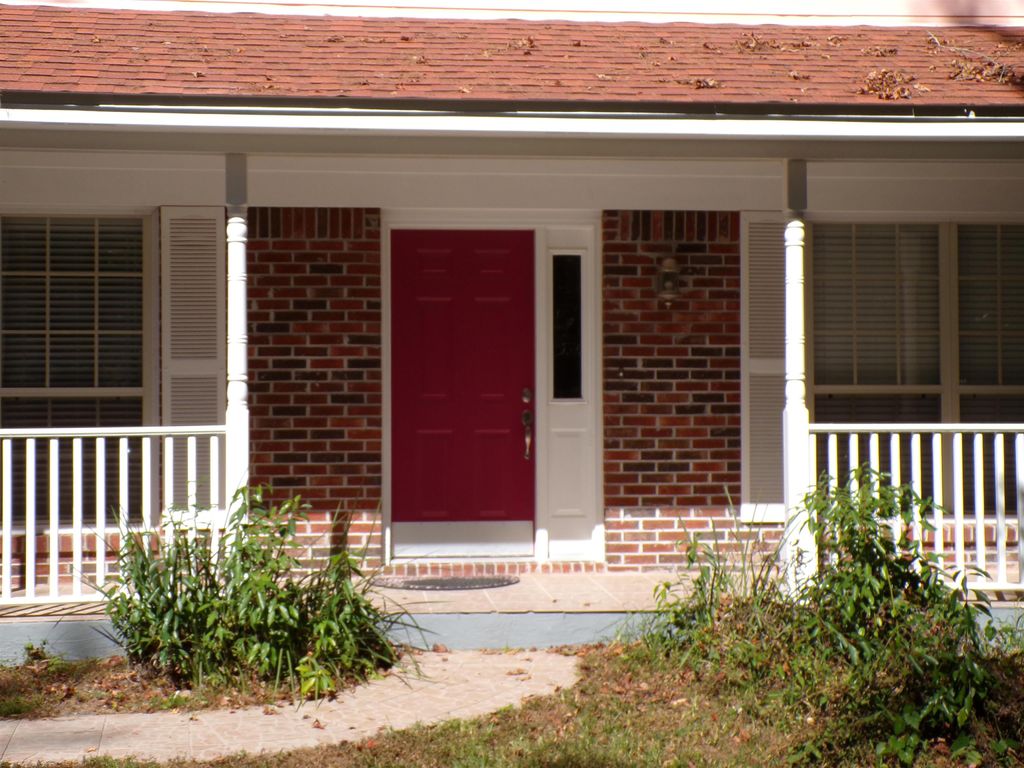 Photo of 240 Sturgeon Drive, Tallahassee, FL 32312 (MLS # 392434)