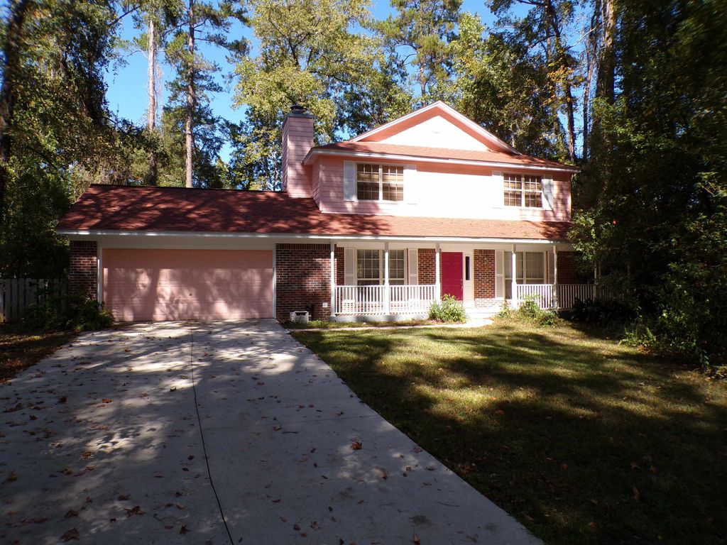 Photo of 240 Sturgeon Drive, Tallahassee, FL 32312 (MLS # 392434)