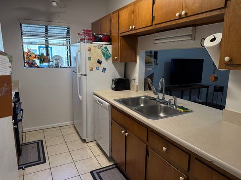 Tiny photo for 140 W Whetherbine Way, Tallahassee, FL 32301 (MLS # 393518)