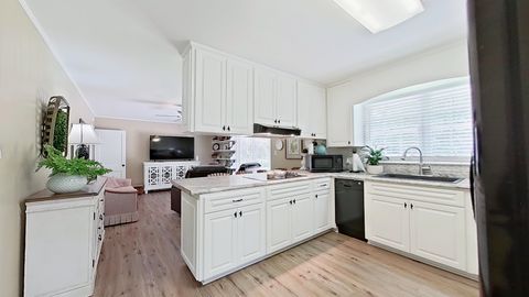 Tiny photo for 102 Sandra Street St, Thomasville, GA 31792 (MLS # 398119)