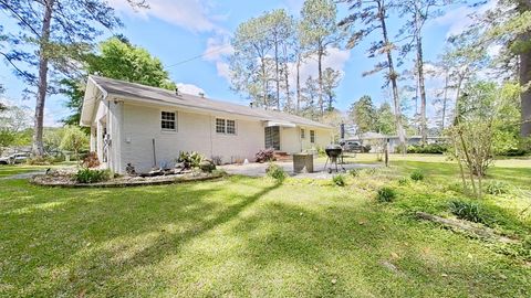 Tiny photo for 102 Sandra Street St, Thomasville, GA 31792 (MLS # 398119)
