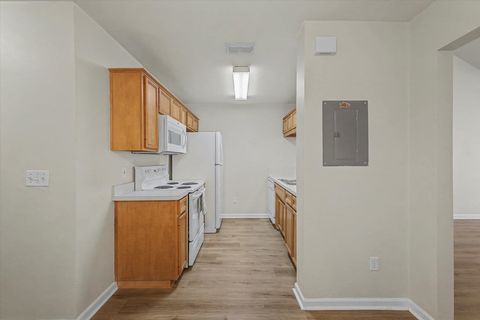 Tiny photo for 2525 Hartsfield Road Unit 20 Rd, Tallahassee, FL 32303 (MLS # 395361)