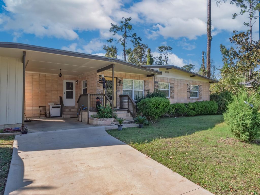 Photo of 2000 Alban Avenue, Tallahassee, FL 32301 (MLS # 392530)