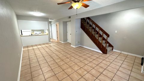Tiny photo for 803 Timbers Court, Tallahassee, FL 32304 (MLS # 399675)
