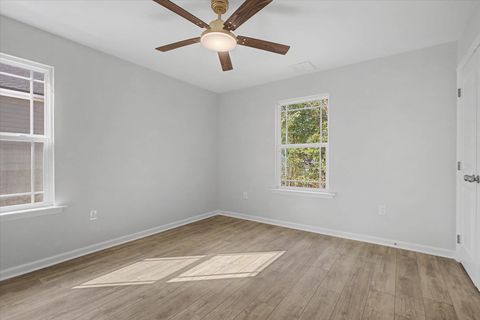 Tiny photo for 2002 Pasco Street, Tallahassee, FL 32310 (MLS # 392149)