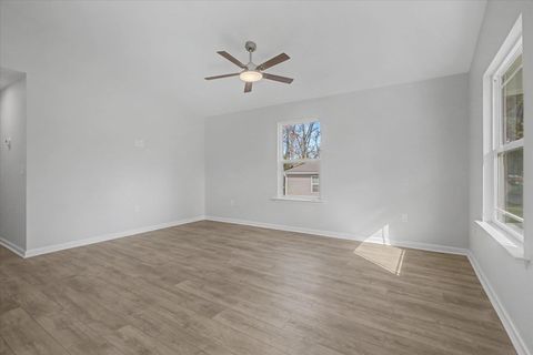 Tiny photo for 2002 Pasco Street, Tallahassee, FL 32310 (MLS # 392149)